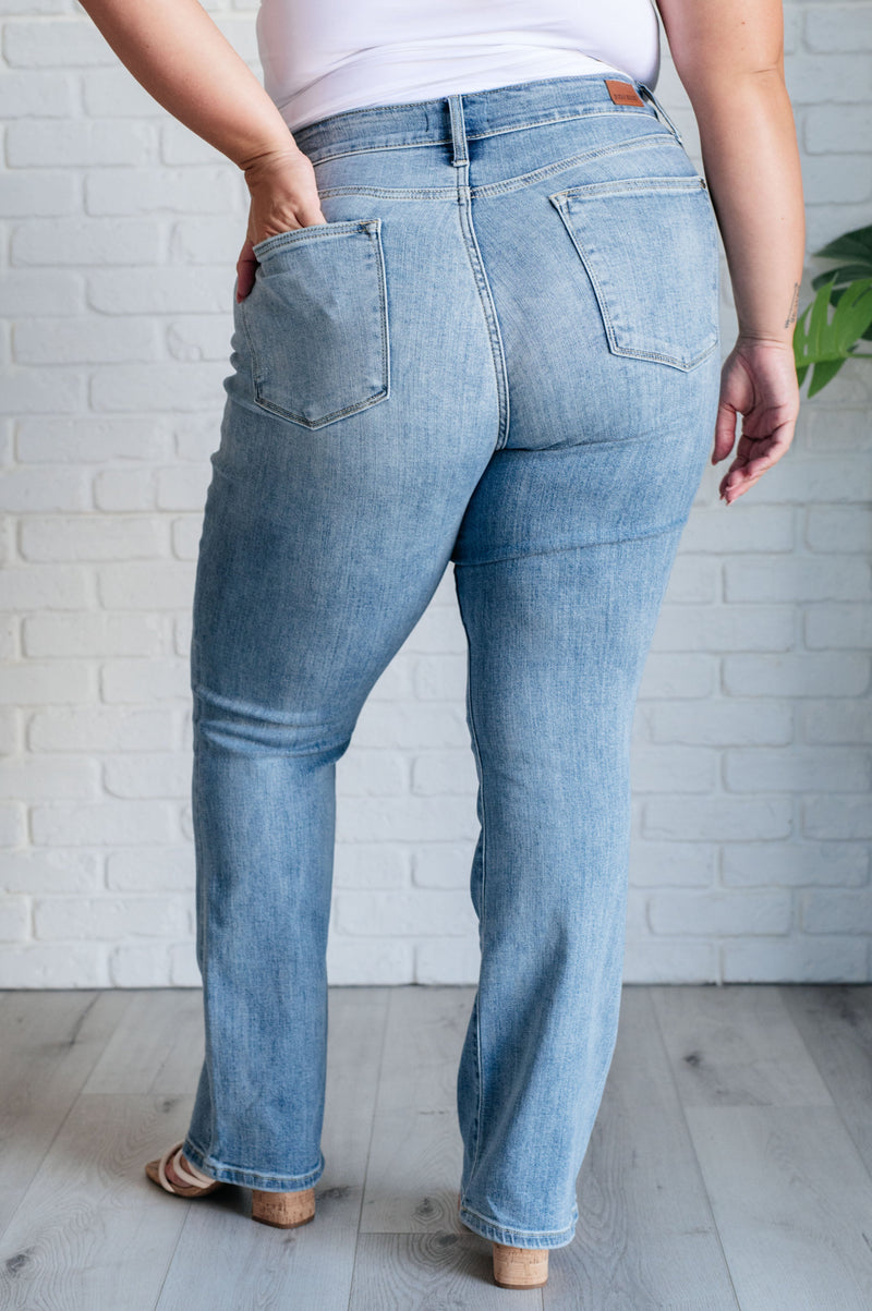 JUDY BLUE Alana Mid Rise Clean Bootcut Jeans