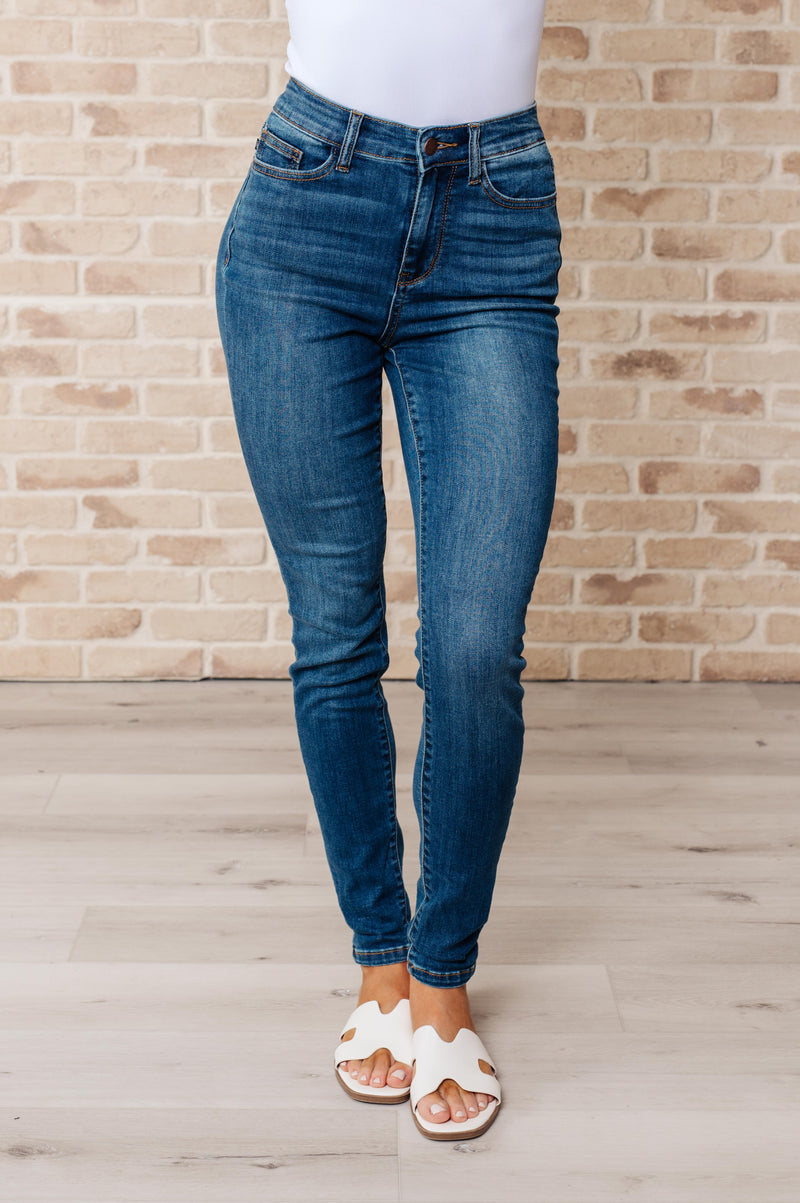 JUDY BLUE Daphne High Rise Skinny Jeans