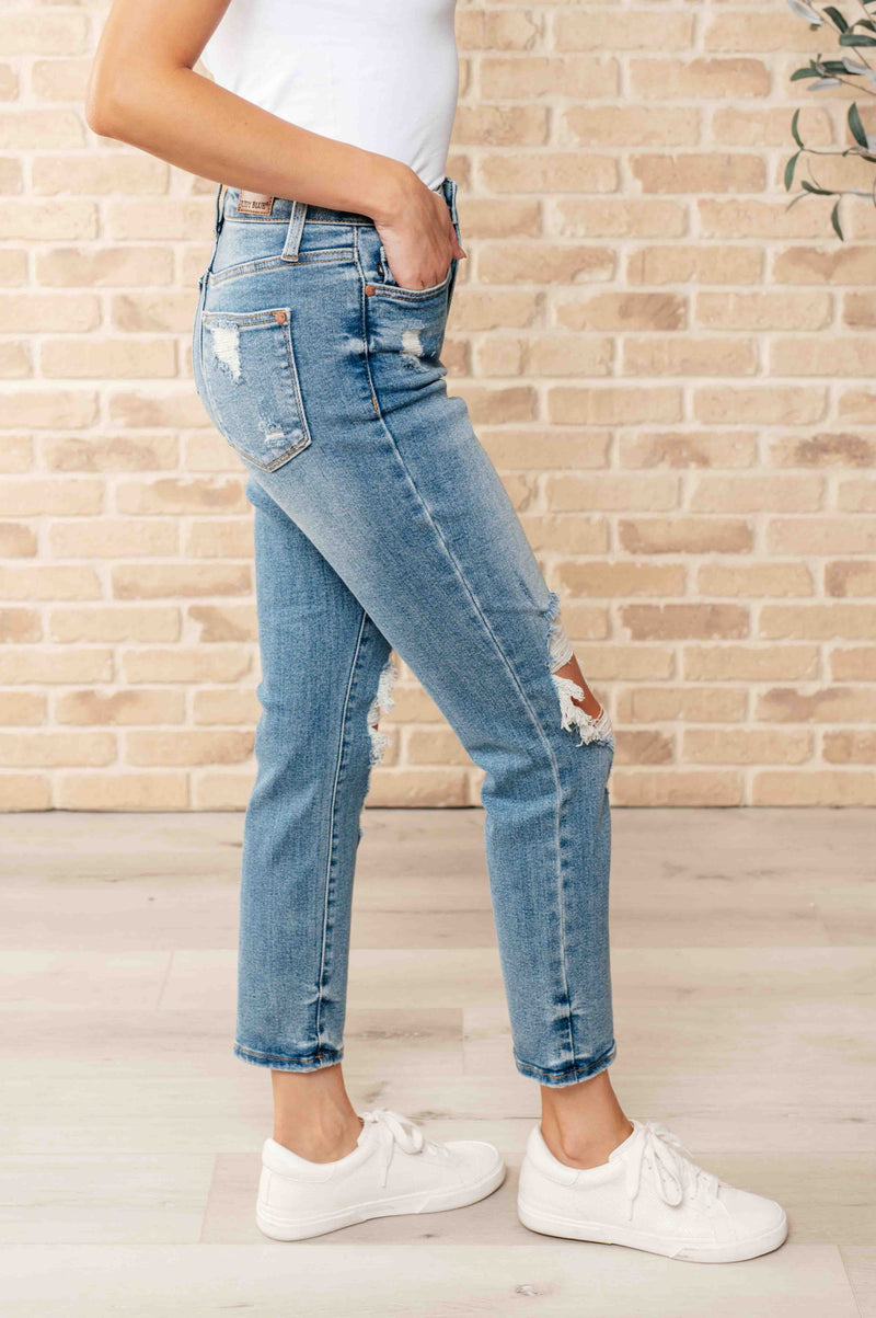 JUDY BLUE Frankie High Waist Distressed Boyfriend Jeans