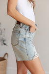 JUDY BLUE Cindy High Rise Mineral Wash Distressed Boyfriend Shorts