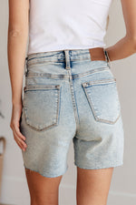 JUDY BLUE Cindy High Rise Mineral Wash Distressed Boyfriend Shorts