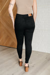 JUDY BLUE Nicole Tummy Control Skinny Jeans in Black