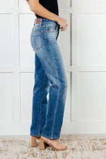 JUDY BLUE Nivea Vintage Wash Thermal Straight Jeans