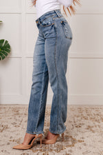 JUDY BLUE Quinn Mid Rise Cell Phone Pocket Dad Jeans