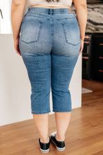 JUDY BLUE Emily High Rise Cool Denim Pull On Capri Jeans