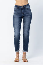 JUDY BLUE Mid-Rise Non Distressed Slim Fit in Dark Blue